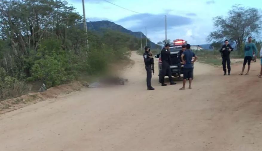 Três pessoas são mortas a tiros em estrada carroçável no interior do RN