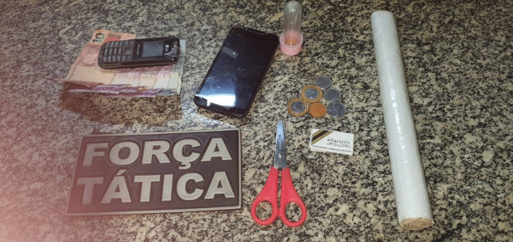 Dupla suspeita de tráfico de drogas é presa pela Força Tática na região do Pirrichil em Mossoró no RN