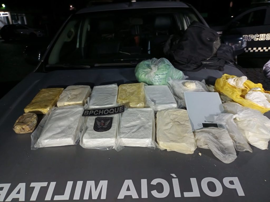 BP choque apreende aproximadamente 20 Kg de cocaína no Alecrim