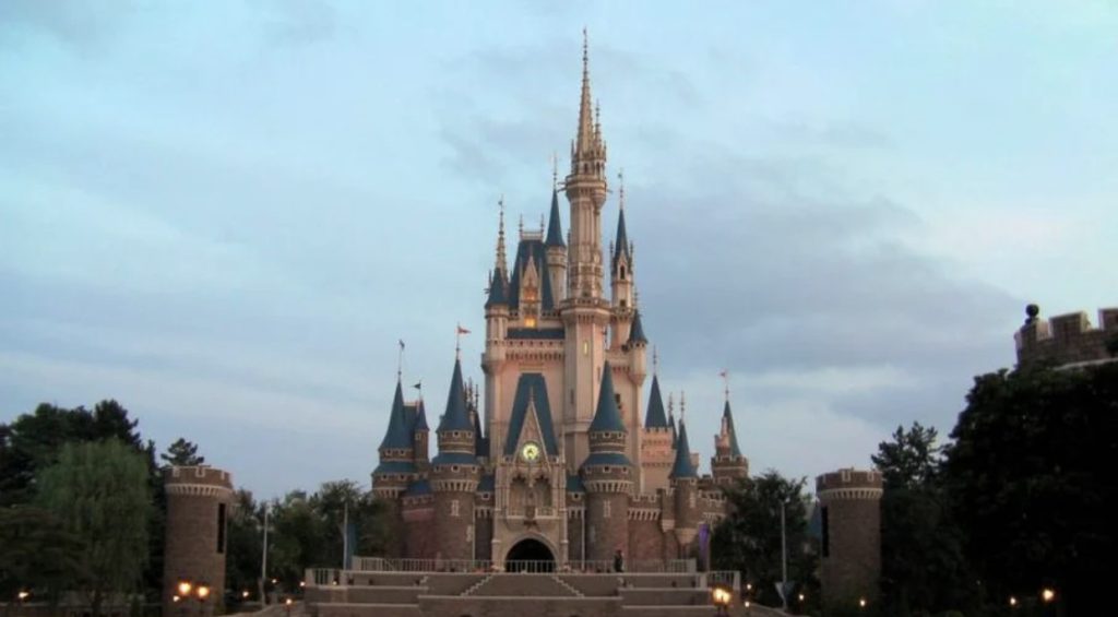 Disney suspende todas as operações na Rússia