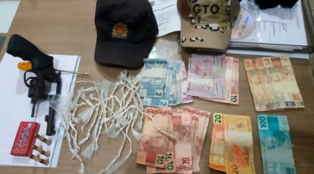 Polícia Militar prende casal de posse de arma de fogo e droga em Apodi na região Oeste Potiguar