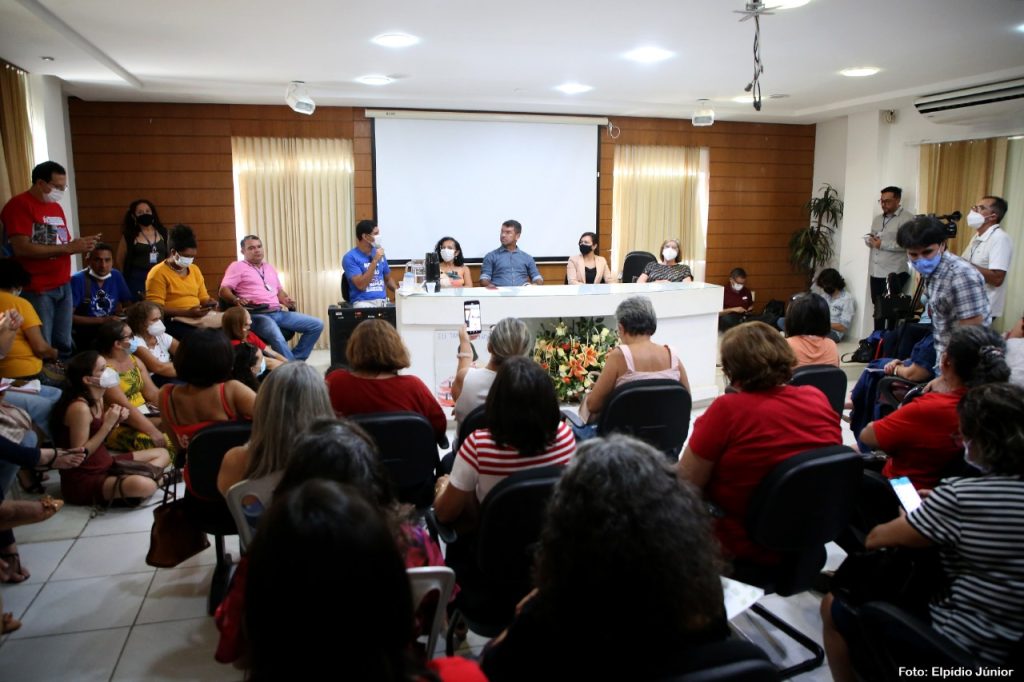 Frente Parlamentar da Câmara debate atualização salarial dos professores de Natal