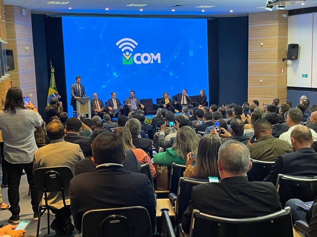 Prefeitos do RN participam de evento sobre conectividade nas escolas e 5G, promovido pelo Ministério das Comunicações