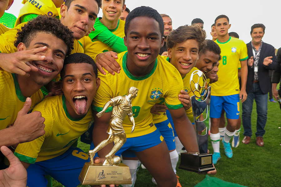 Brasil ganha torneio na Europa vencendo Argentina por 2 a 1