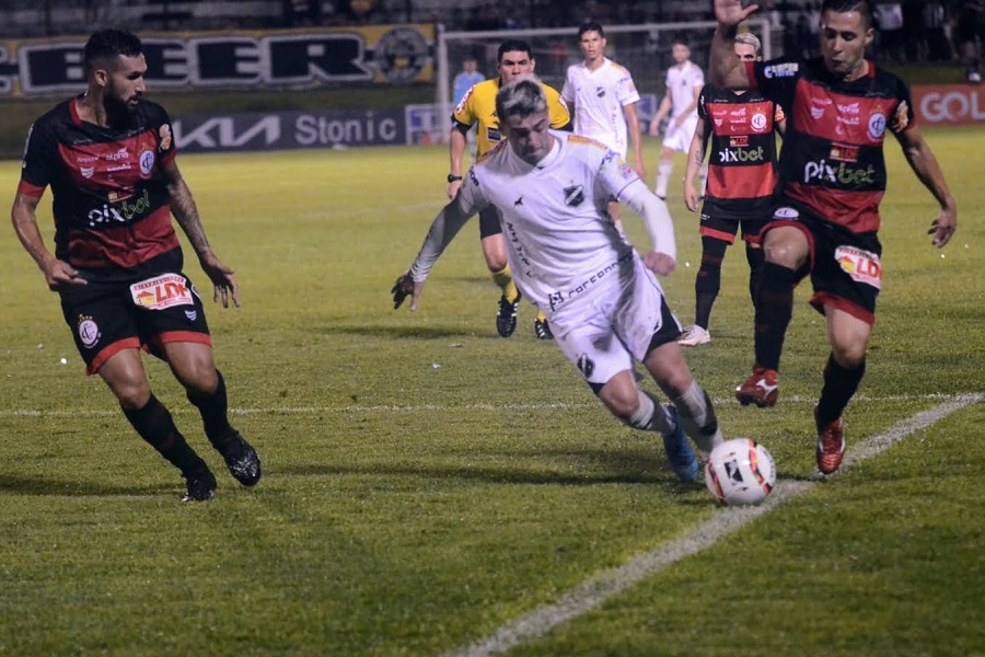 Série C: ABC arranca vitória no finalzinho contra o Campinense/PB