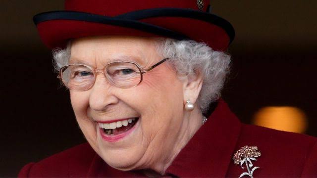 Rainha Elizabeth celebra aniversário de 96 anos