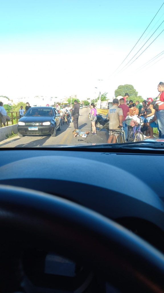 Colisão entre moto e bicicleta deixa uma pessoa morta sobre a ponte Barra Nova, em Caicó