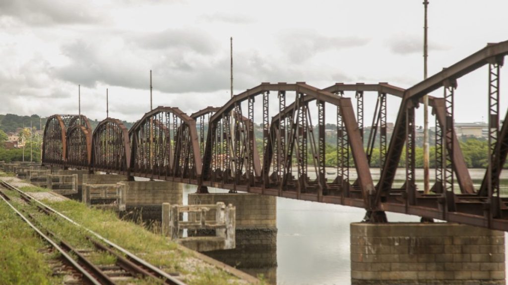 Ponte metálica de Igapó faz 106 anos