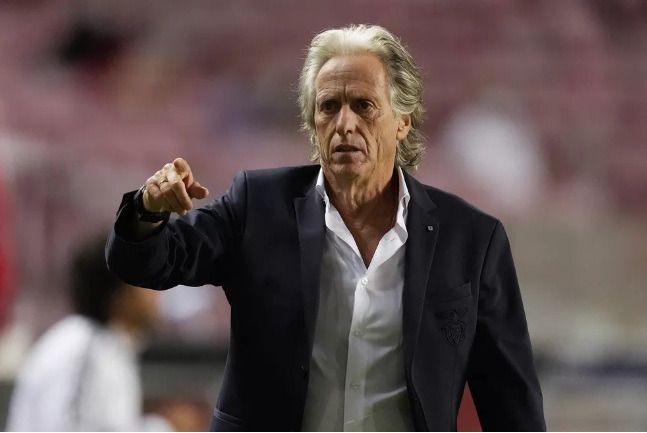 Jorge Jesus diz que quer voltar ao Flamengo, mas só espera até o dia 20