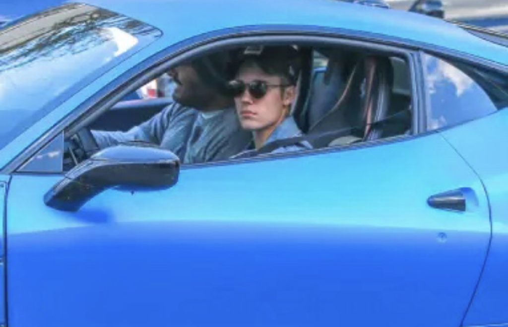 Ferrari proíbe Justin Bieber de comprar seus carros esportivos