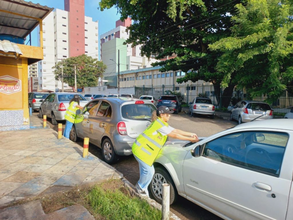 STTU revoga portaria que autorizava o estacionamento ao lado de praças, jardins e canteiros centrais