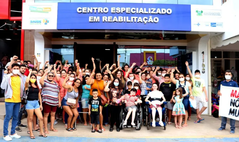 Manifestação defende funcionamento do Centro Especializado em Reabilitação, de Pau dos Ferros (RN)