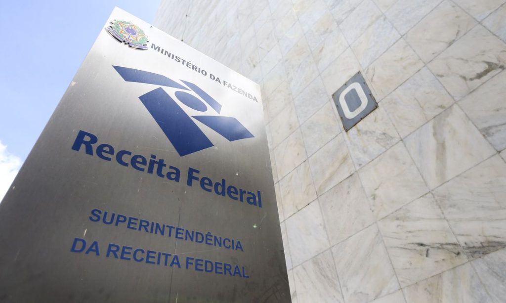 Receita Federal bate recorde de arrecadação em abril: R$195 bilhões