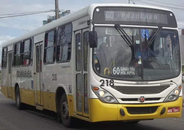 Motorista de ônibus reage a tentativa de assalto e bota bandido “pra correr” em Natal