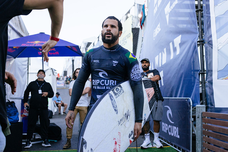 Italo avança às quartas de final e Filipinho é eliminado em Jeffreys Bay