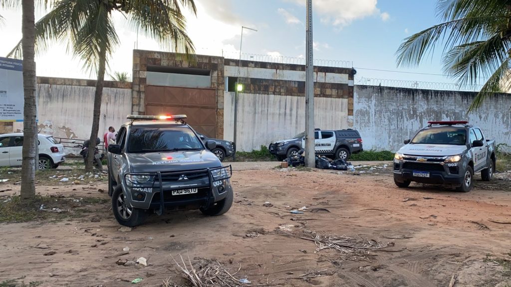 Rebelião no CEDUC Pitimbú; Adolescentes chegaram a queimar colchões