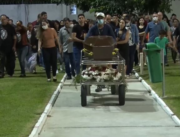 Comoção e dor na despedida de motorista por aplicativo morto na Grande Natal