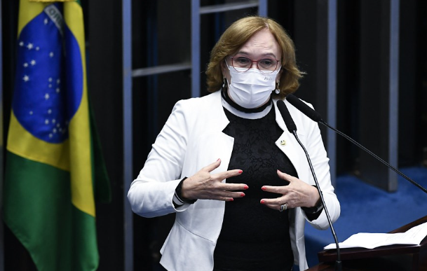 Zenaide vota a favor do “pacote de bondades”, mas alerta o governo federal: “Não subestime a inteligência do povo!”