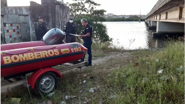 Corpo é encontrado em mangue com marcas de tiro e pés amarrados com arame farpado na Grande Natal