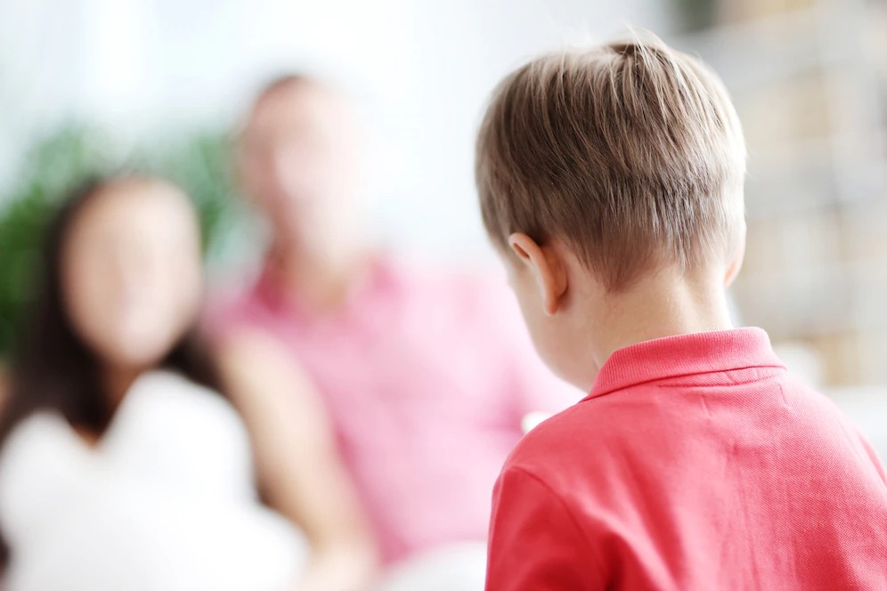 Violência contra mães afeta filhos e pode ser gatilho para transtornos emocionais