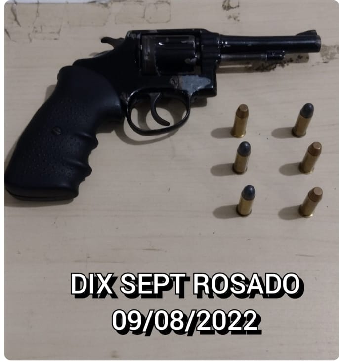 9° BPM prende dupla por porte ilegal de arma em Dix Sept Rosado, zona oeste de Natal