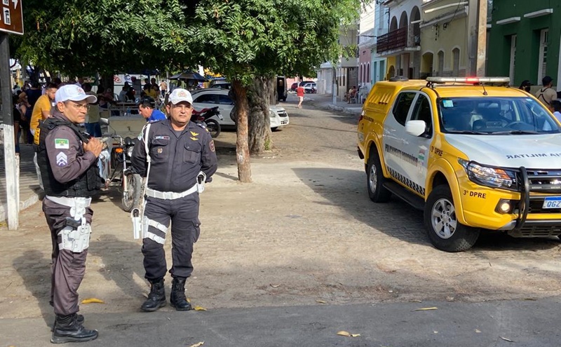 Homem é detido pela PRE após beber e atropelar pedestre