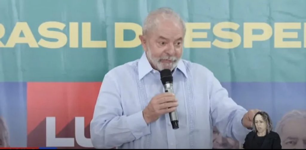 Lula no Recife: “Bolsonaro vai ter que colocar a faixa no meu pescoço”