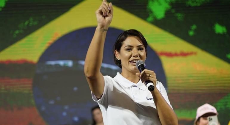 Homem atira contra igreja antes de evento com Michelle Bolsonaro