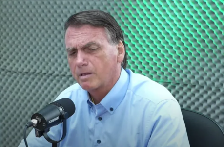 Bolsonaro gasta mais de R$ 140 mil para rebater acusação de pedofilia