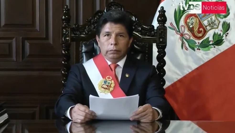 Presidente do Peru anuncia ‘governo de exceção’, dissolve Congresso e declara estado de emergência