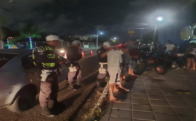 Polícia acaba com “Rolezinho” e prende 6 em Natal