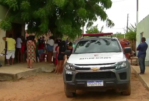 Dois irmãos e amigo são executados a tiros dentro de casa durante almoço em família em Mossoró