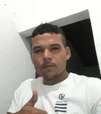 Homem tenta correr, mas é perseguido e morto dentro de casa em Mossoró