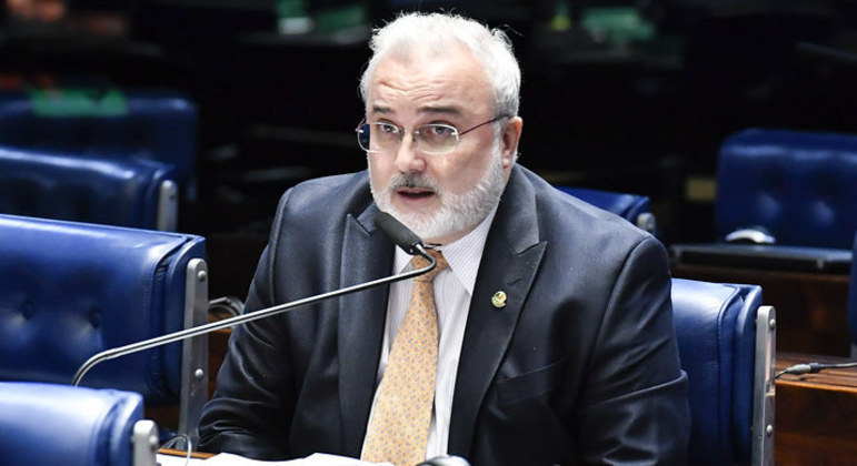 Vereador de SP entra com ação contra indicação de Jean Paul à Petrobras