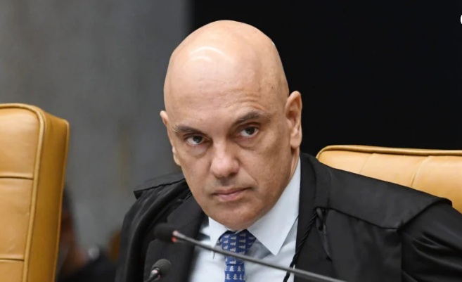 Alexandre de Moraes proíbe bloqueio de vias e de prédios públicos em todo o Brasil