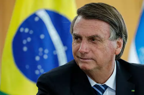 Advogado de Bolsonaro diz que ex-presidente repudia veementemente atos de vandalismo