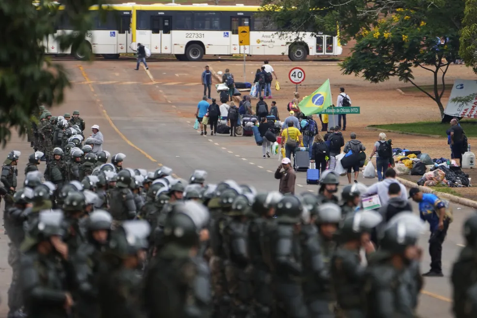 Lula vai tirar Abin do GSI; agência de inteligência deve ir para a Casa Civil