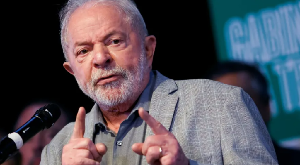 “Não vai ter mais cercadinho”, diz Lula a jornalistas ao chegar no Itamaraty