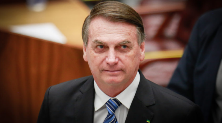 Bolsonaro pede voto em Marinho por “reequilíbrio dos Poderes”