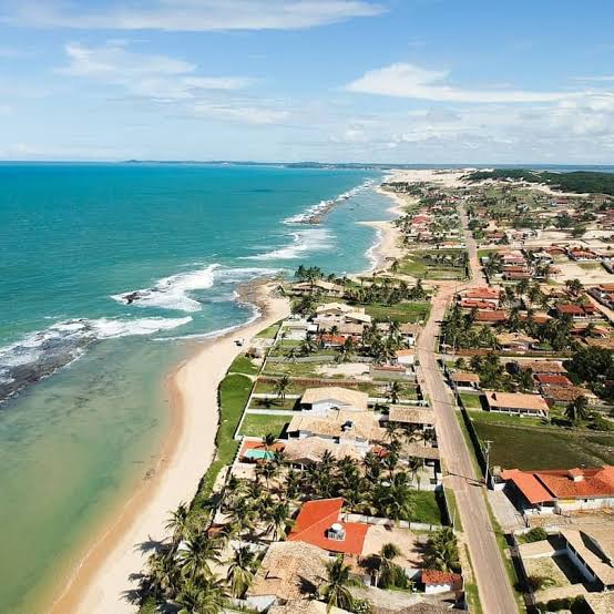 Ex-prefeito de Nísia Floresta é condenado por desviar recursos de obra na praia de Barreta