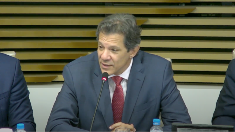 ICMS: Haddad considera “lambança” desoneração de combustíveis