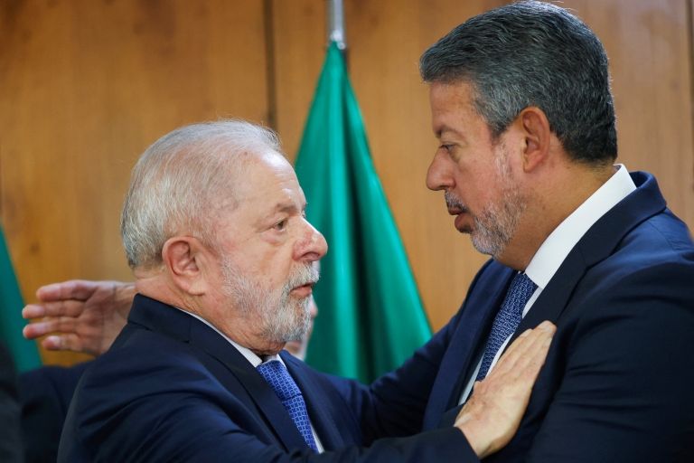 Lula mantém na Codevasf parentes de líderes do Centrão, incluindo primo de Lira condenado pela Justiça