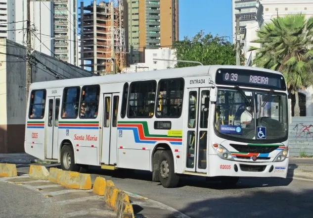 SINTRO/RN impede que parte da frota de ônibus volte a circular sem viaturas para a escolta