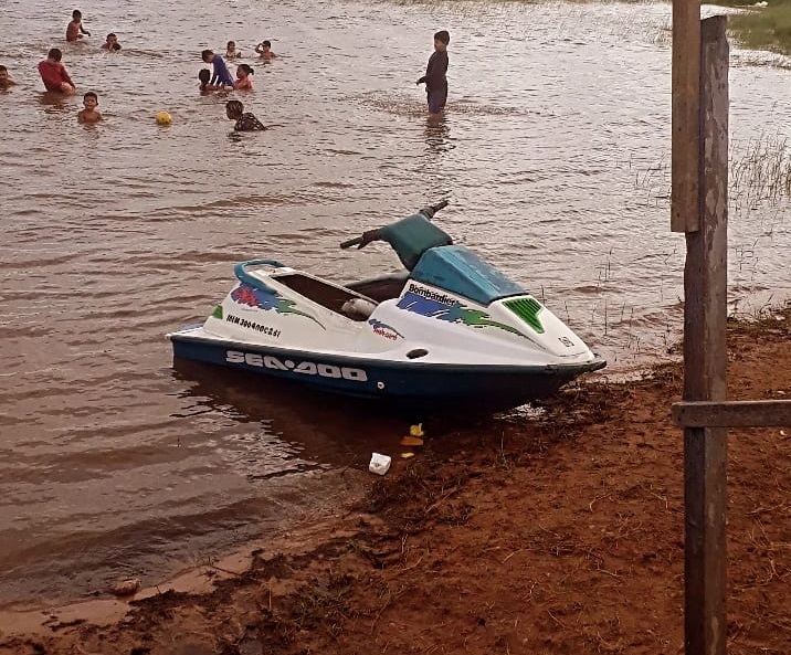 Homem com sinais de embriaguez é preso por pilotar jet ski em alta velocidade e ameaçar bombeiros no RN; Marinha foi acionada