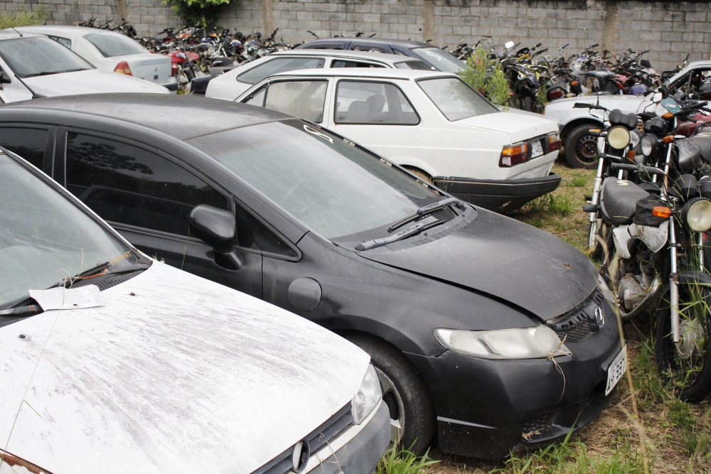 Polícia Rodoviária Federal realiza leilão de 450 veículos